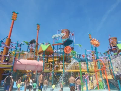 Aquatica Orlando 1 Day Ticket Save on Orlando Theme Park Thrills: Discounted Tickets, Special Offers, and Deals
